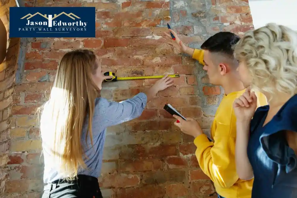 What are the responsibilities of a party wall surveyor Lewes?